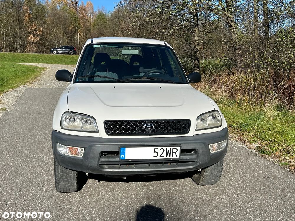 Toyota RAV4 2.0 - 22
