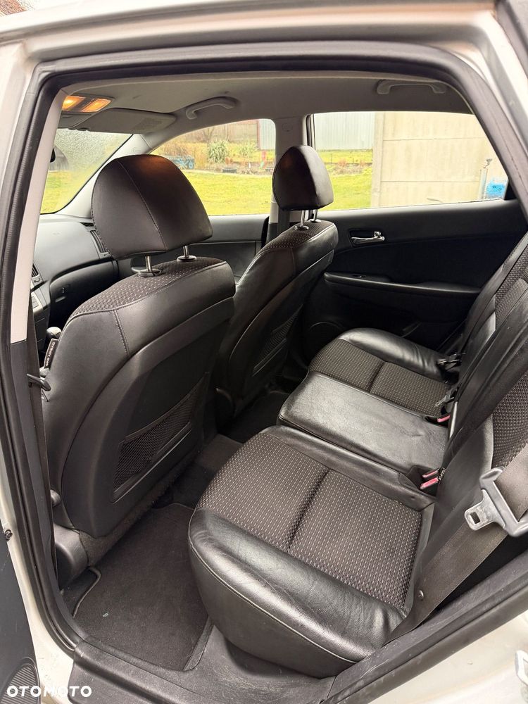 Hyundai i30 1.6 Sport - 17