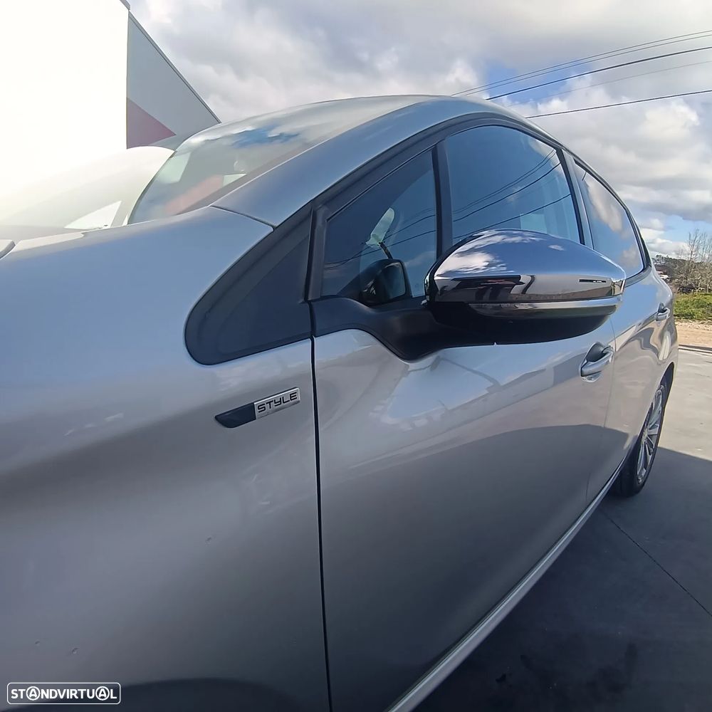 Peugeot 208 1.2 PureTech Style - 22