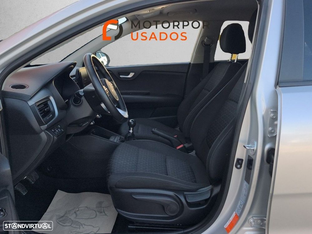 Kia Rio 1.2 CVVT Dynamic — fotografia 8