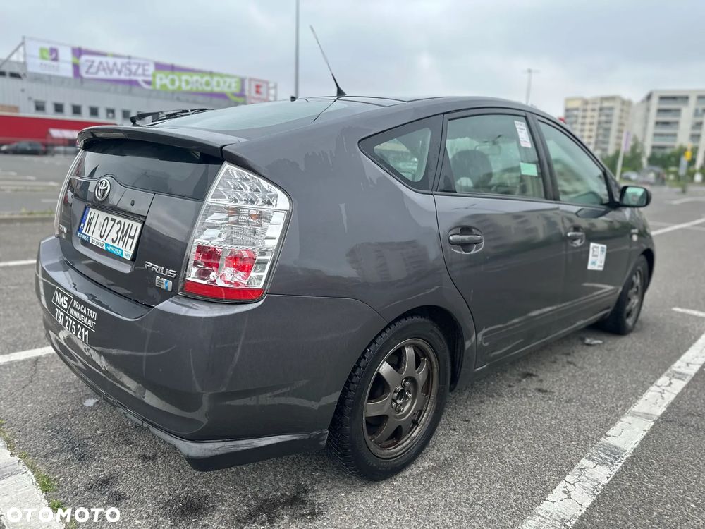 Toyota Prius 1.5 VVT-i Sol - 8