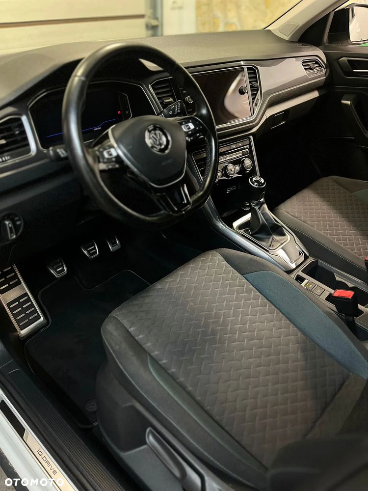 Volkswagen T-Roc 1.5 TSI ACT OPF IQ.DRIVE - 4