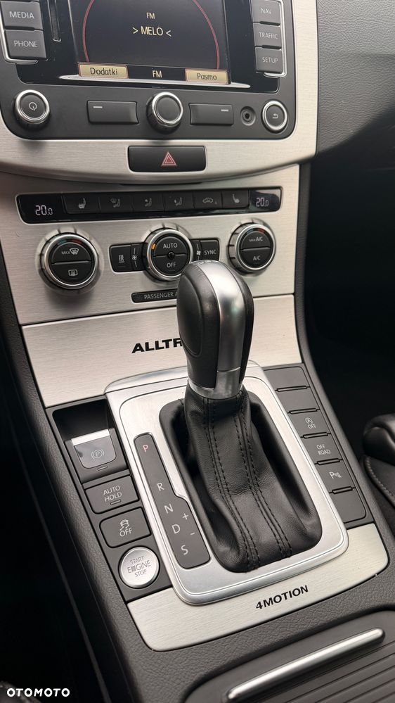 Volkswagen Passat Alltrack - 32