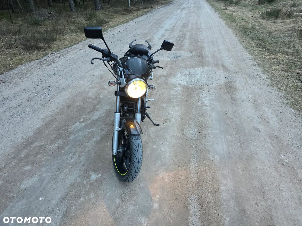 Hyosung GT Comet - 4