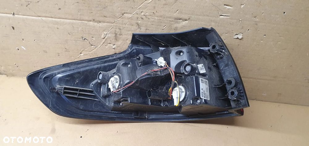 Lampa prawy tył tylna prawa Opel Zafira C 13278785 - 7