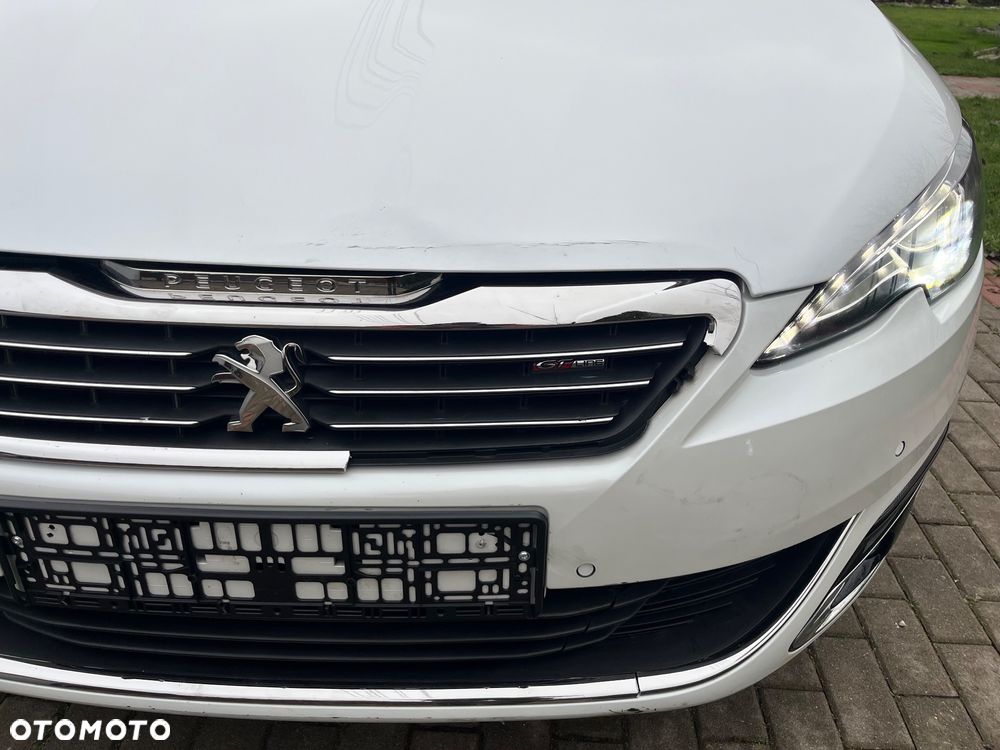 Peugeot 308 PureTech 130 GPF EAT8 Stop & Start Tech Edition - 4