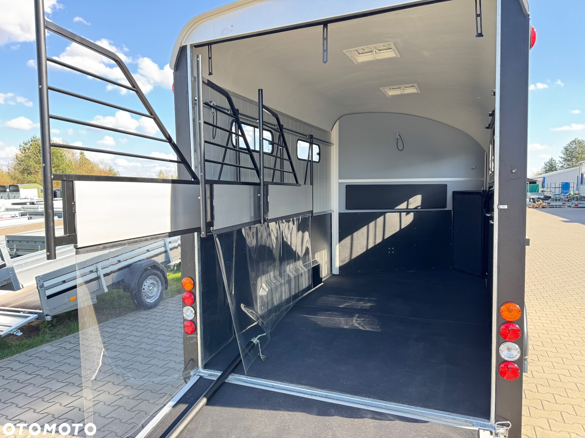 Cheval Liberte Maxi 4 - 33