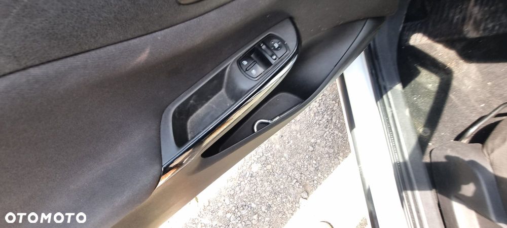 Opel Corsa - 8