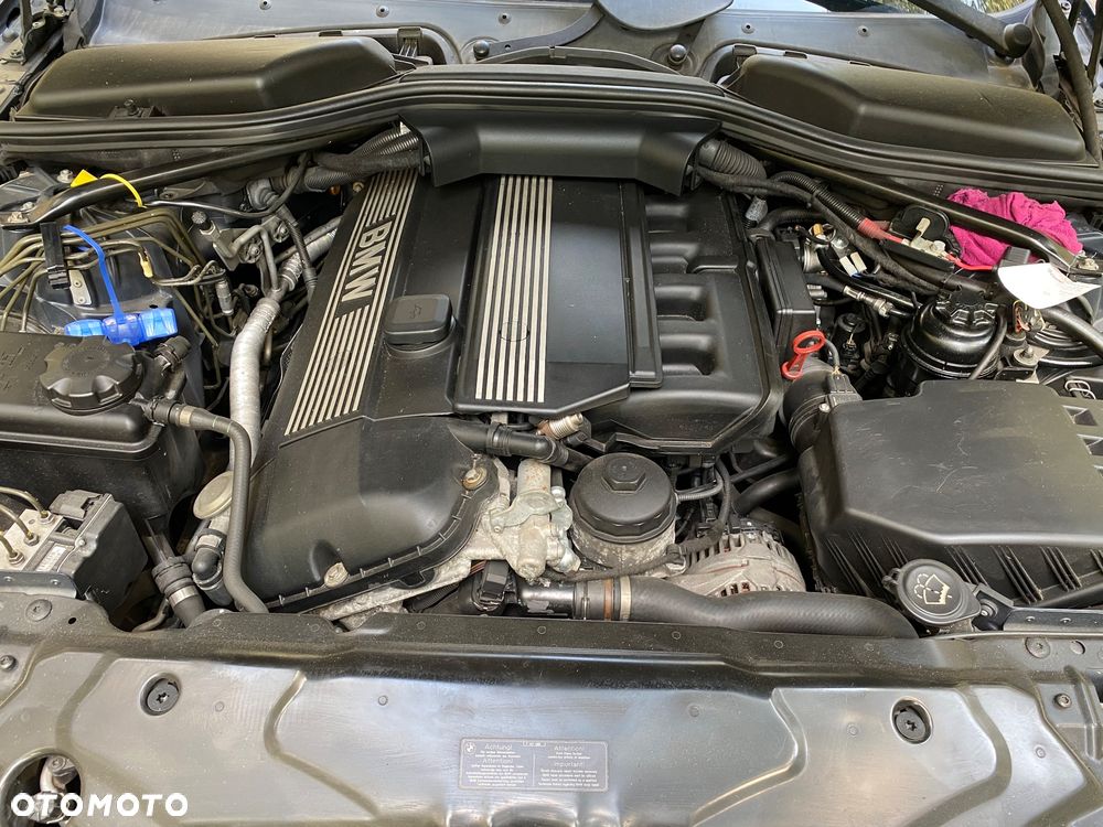 BMW Seria 5 525i - 17