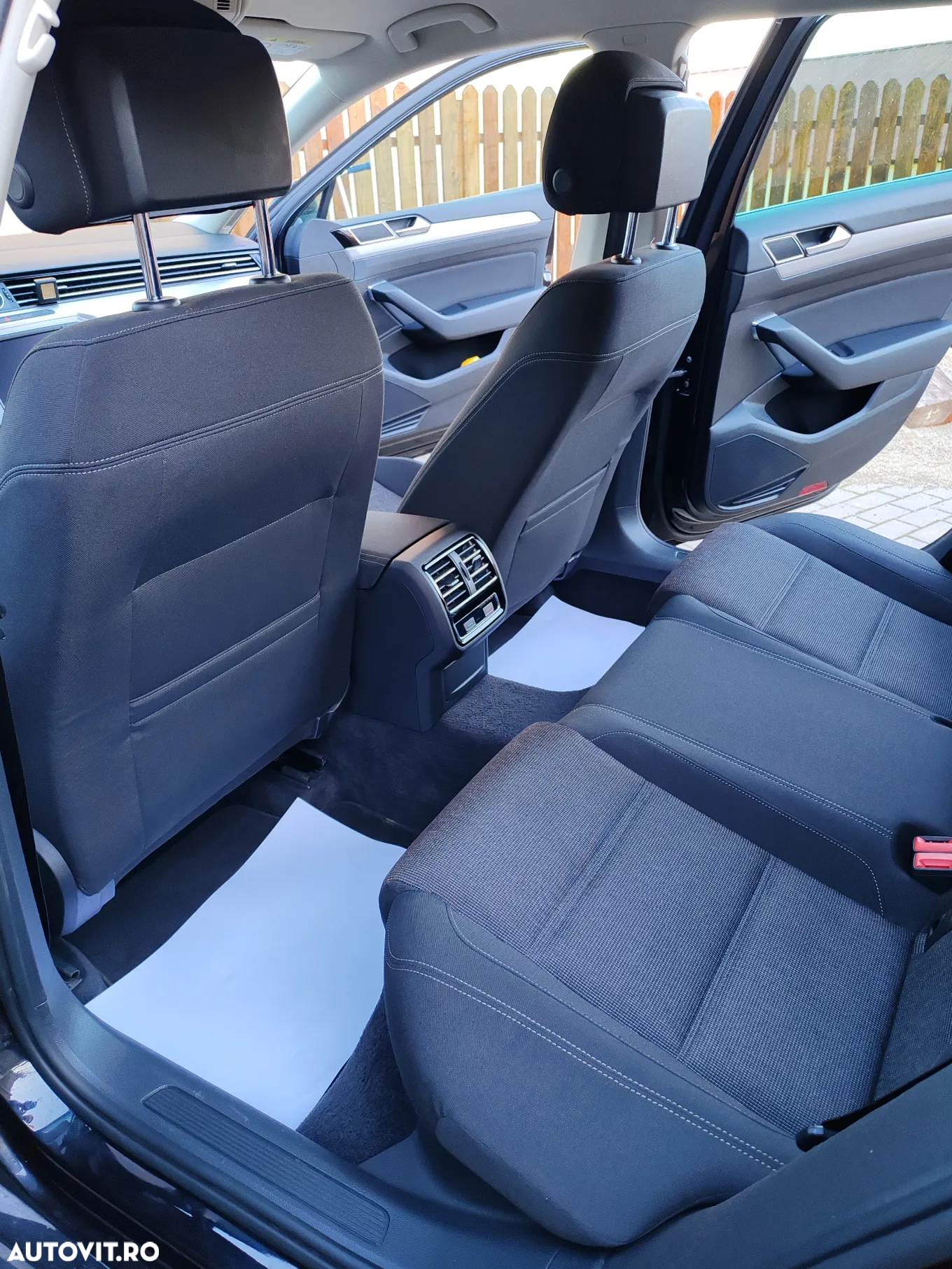 Volkswagen Passat Variant 2.0 TDI DSG Highline - 6