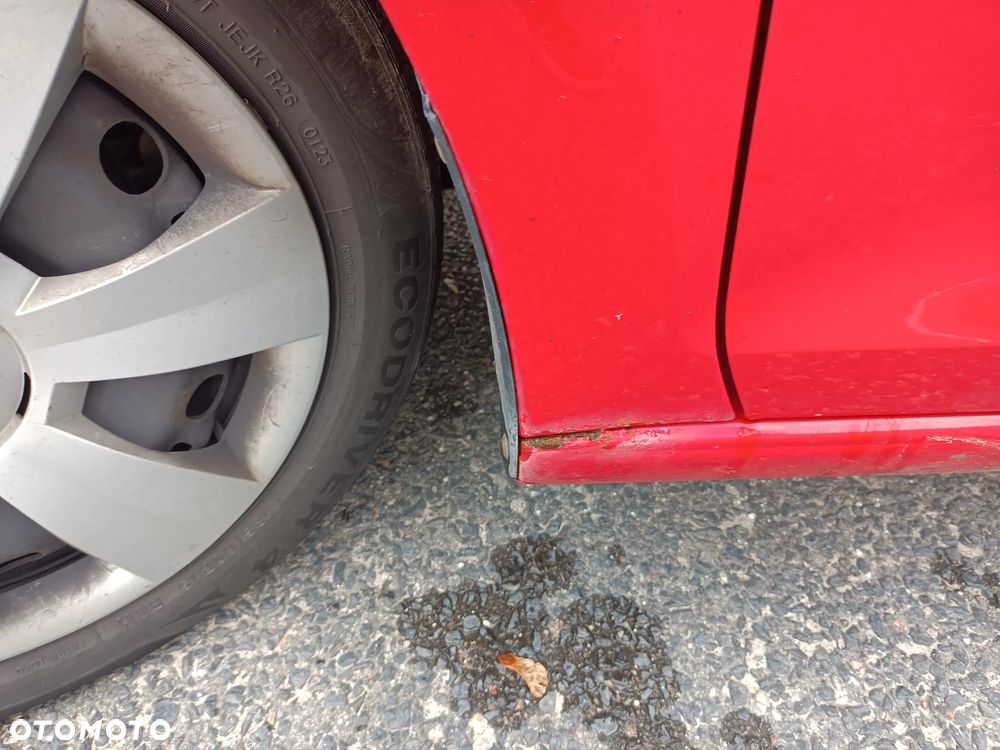 Skoda RAPID 1.2 TSI Active - 12