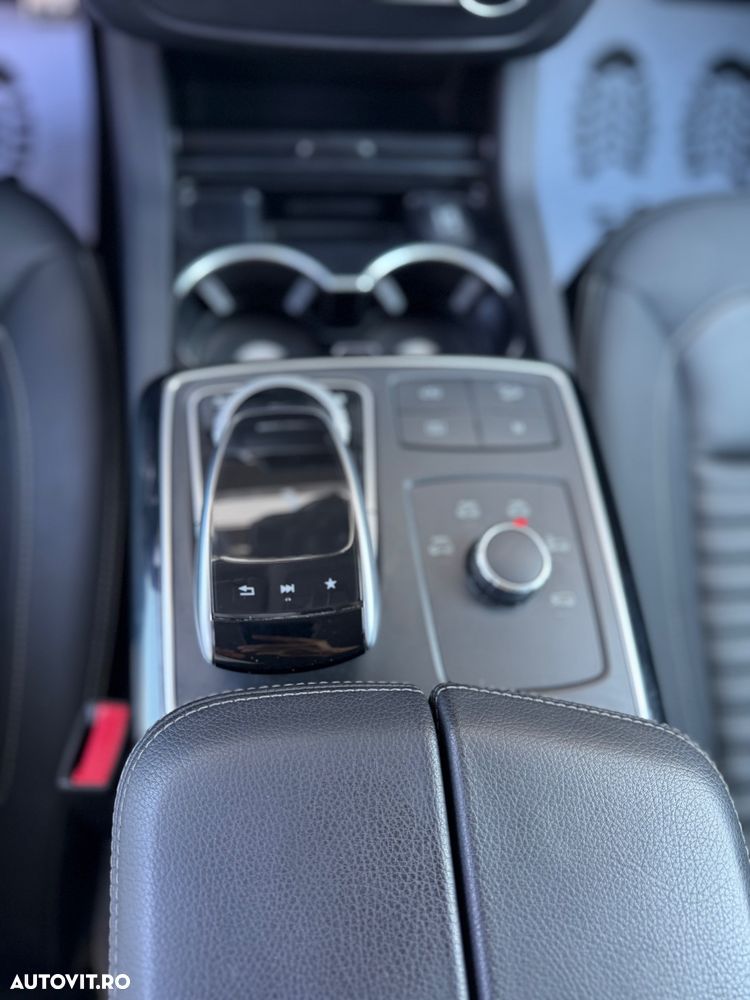 Mercedes-Benz GLE 250 d 4MATIC 9G-TRONIC AMG Line - 10