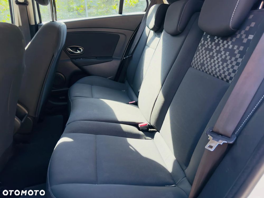 Renault Megane 1.5 dCi Style Edition - 17