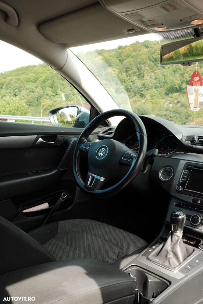 Volkswagen Passat Variant 2.0 TDI BlueMotion Technology Comfortline - 6