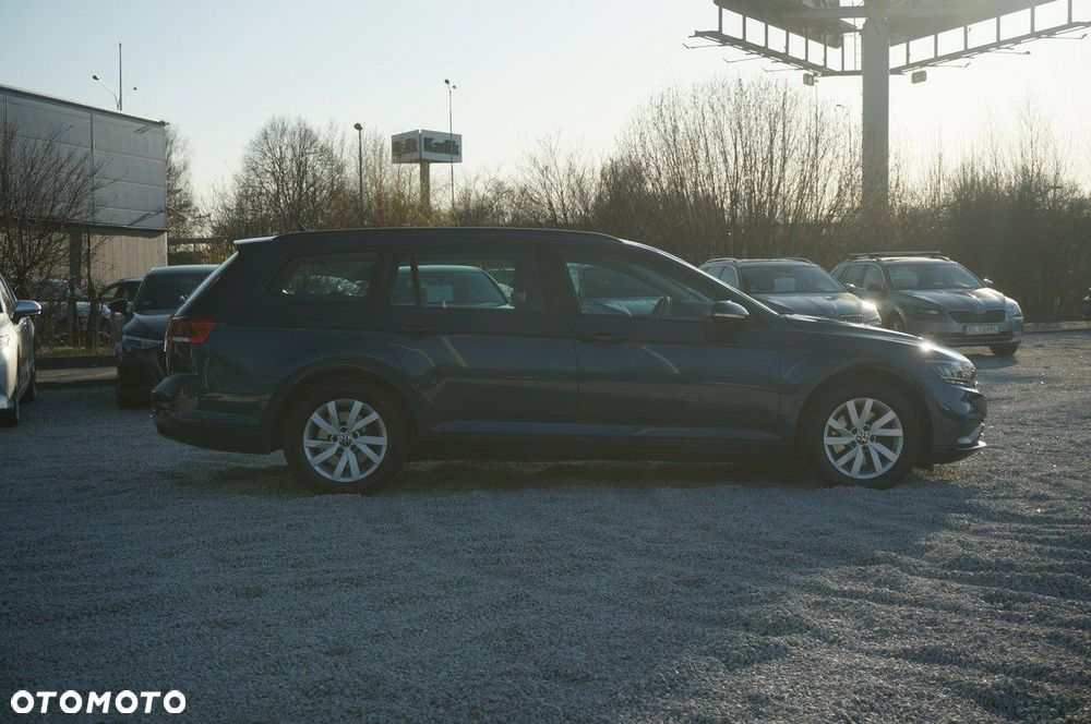 Volkswagen Passat Variant 2.0 TDI EVO Essence - 6
