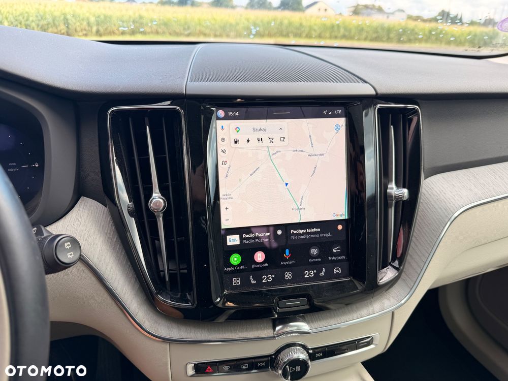 Volvo XC 60 T6 Plug-In Hybrid AWD Plus Bright - 11