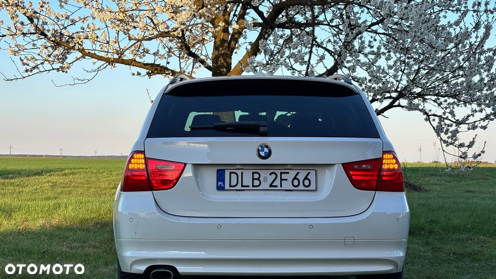 BMW Seria 3 320d DPF - 6