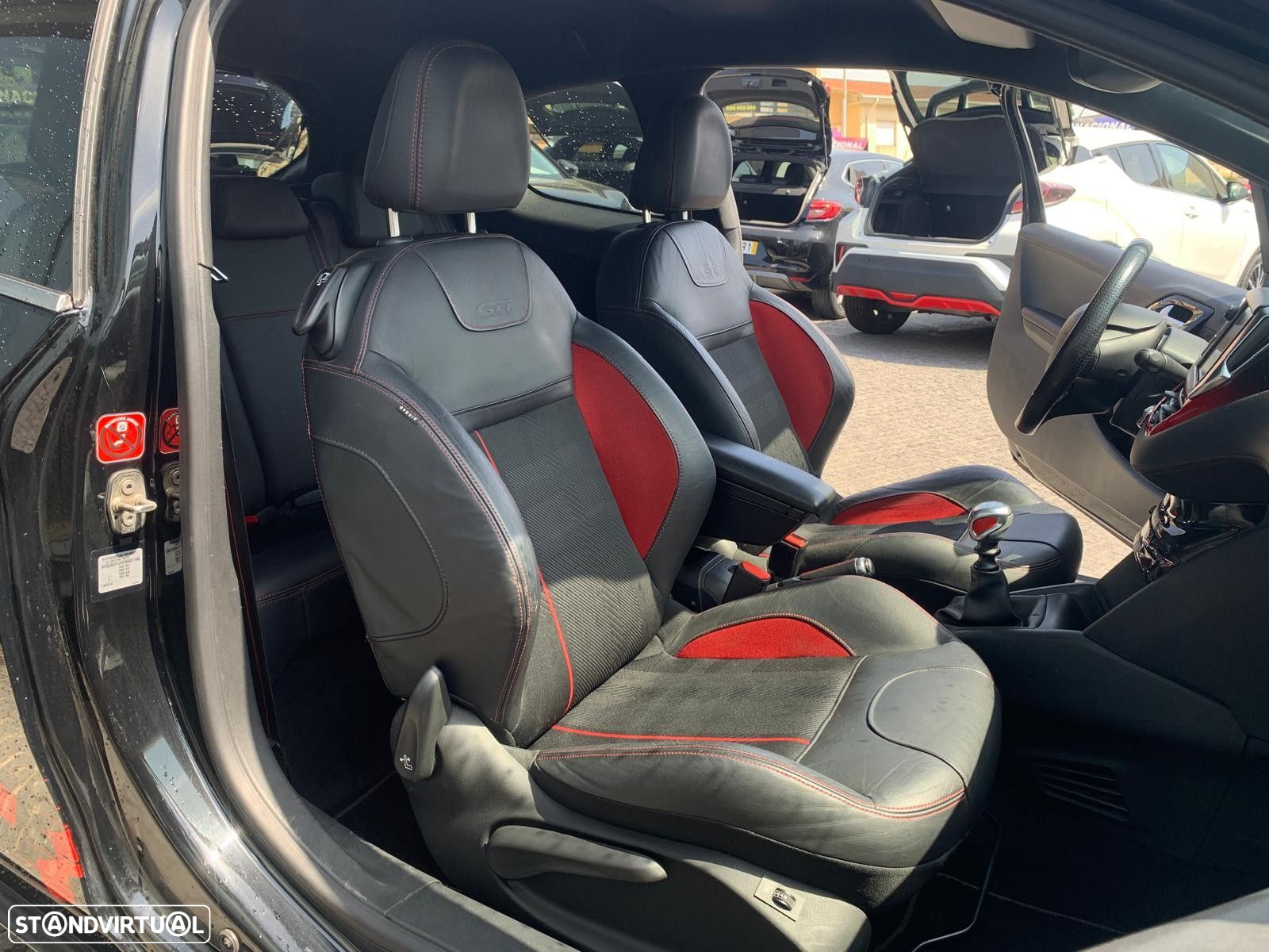Peugeot 208 1.6 THP GTi - 20