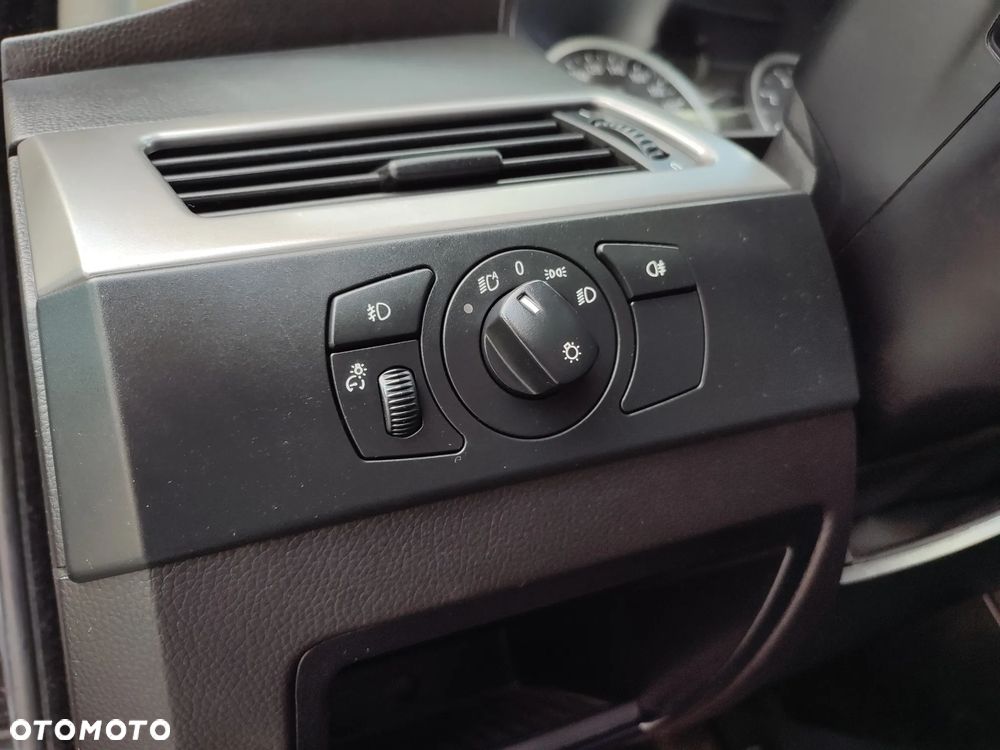 BMW Seria 5 - 33