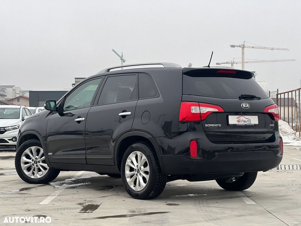 Kia Sorento 2.2 DSL 4x4 Aut. Classic - 4