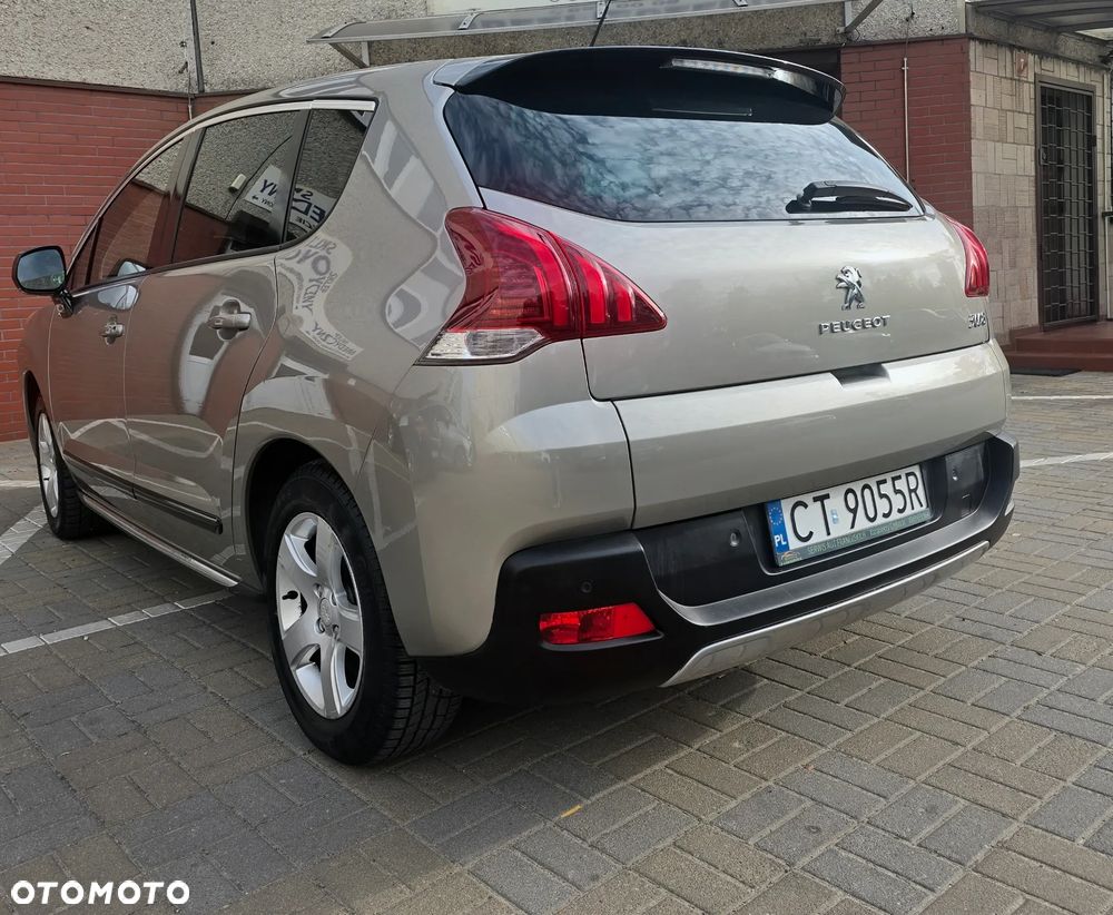 Peugeot 3008 2.0 HDi HYbrid4 - 13