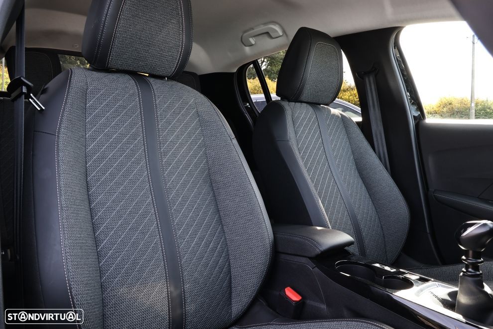 Peugeot 208 1.2 PureTech Allure - 12