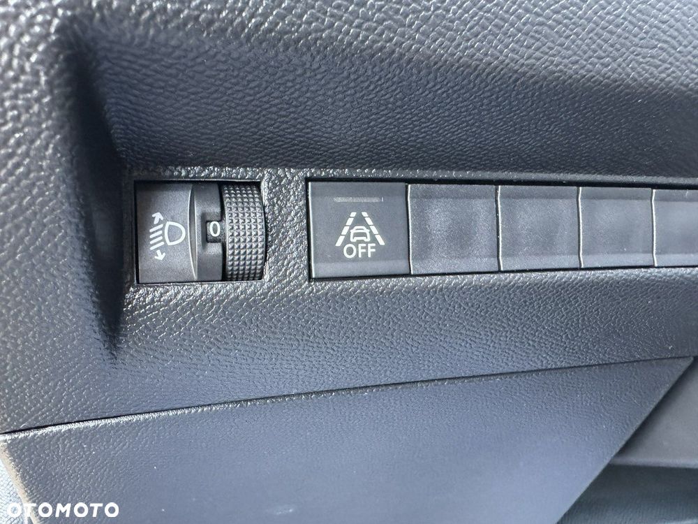 Peugeot 208 PureTech 75 Active - 16