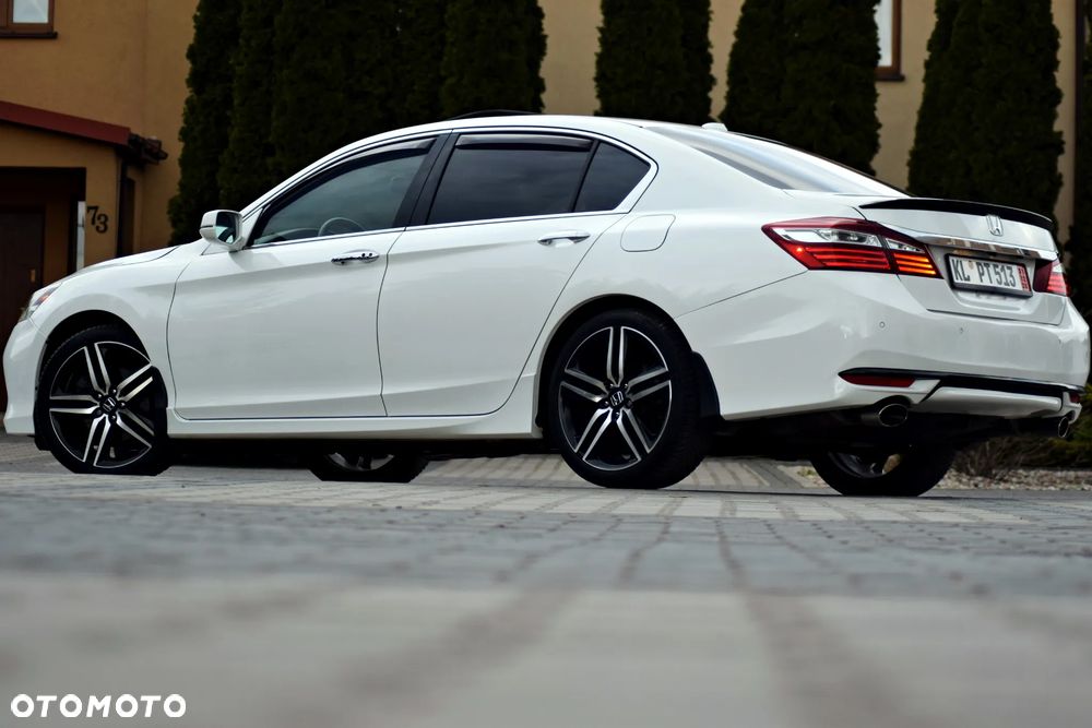 Honda Accord - 11