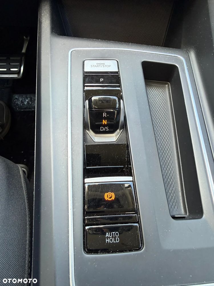 Volkswagen Golf 2.0 TDI SCR DSG Active - 17