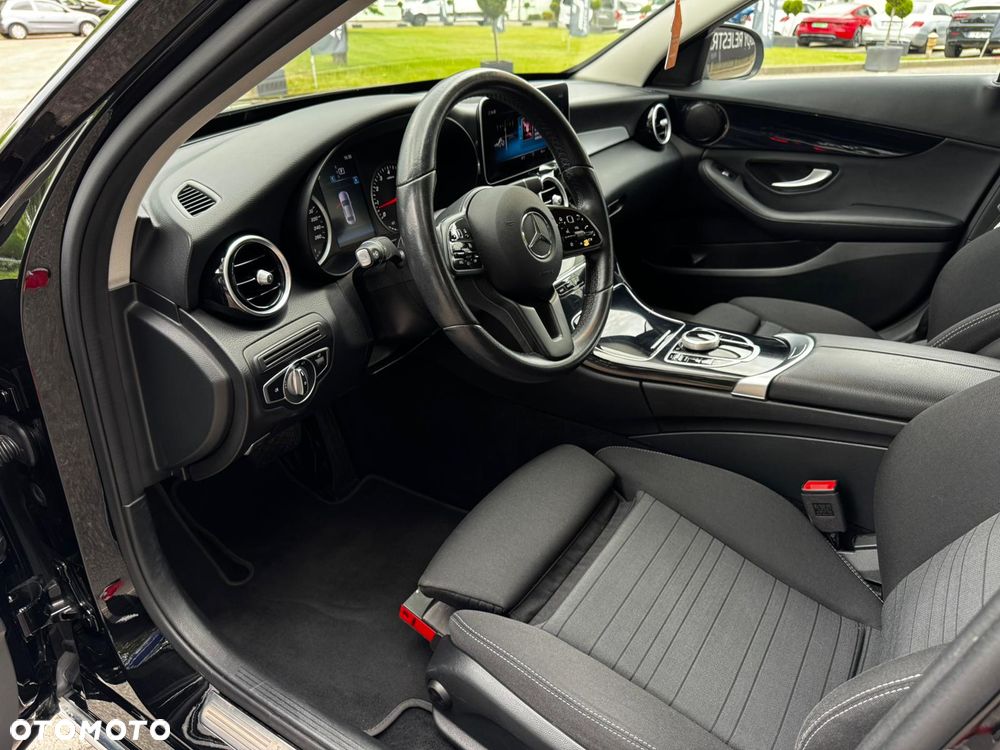 Mercedes-Benz Klasa C 180 9G-TRONIC - 8