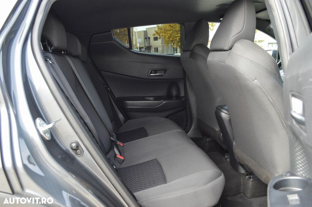 Toyota C-HR 1.8 Hybrid Business Edition - 23