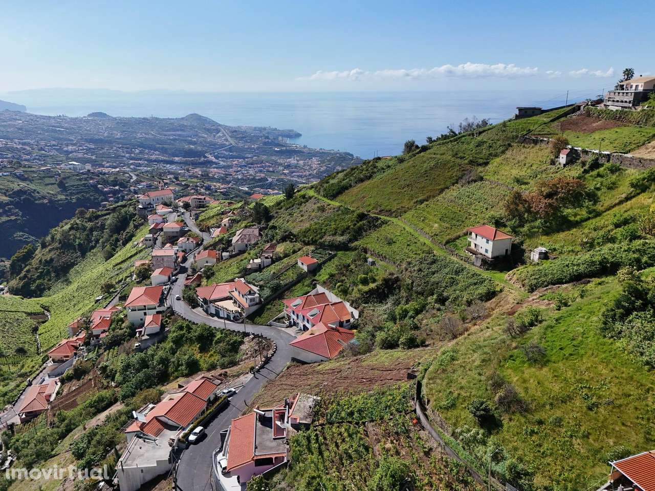 .Venda Terreno de 1180m2, em Estreito Câmara de Lobos - Grande imagem: 5/12