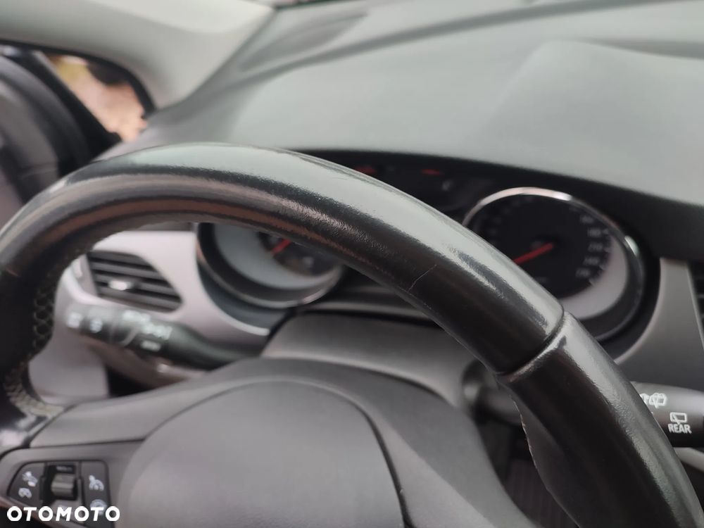 Opel Astra 1.4 T 120 Lat S&S - 26