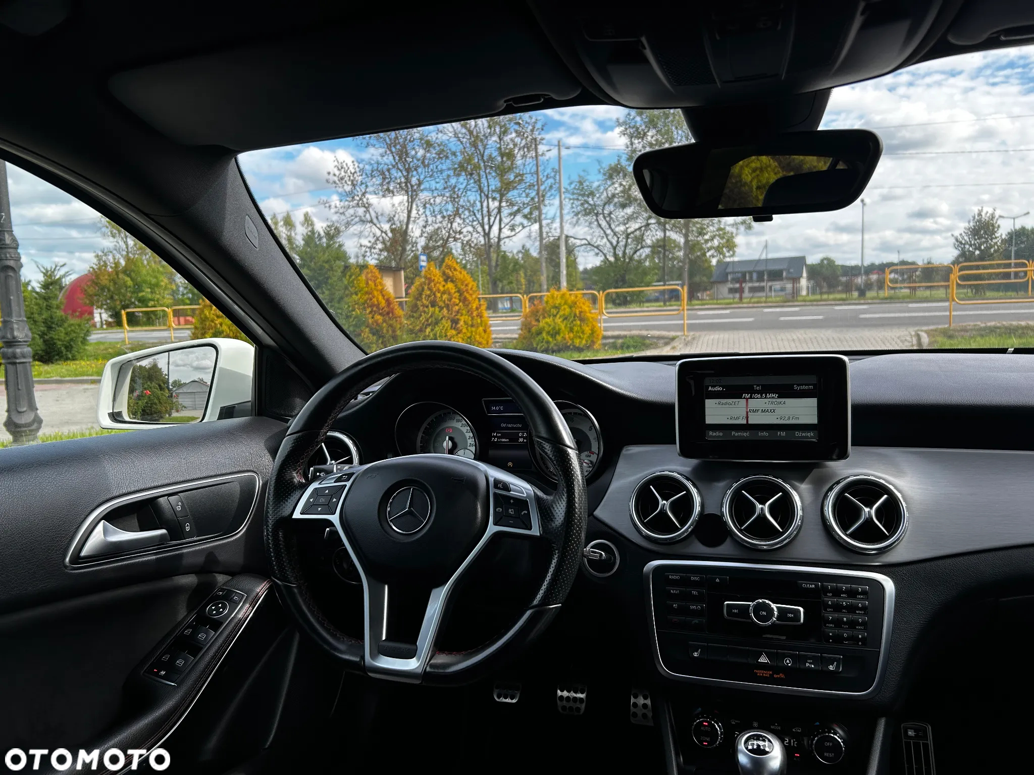 Mercedes-Benz GLA 180 d AMG Line - 20