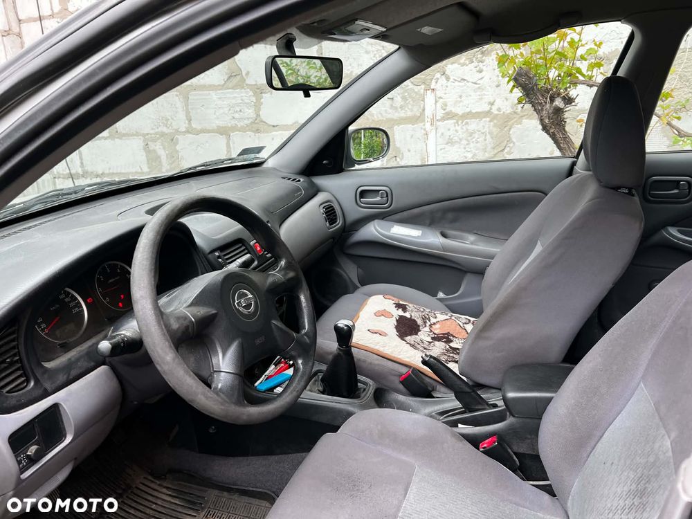 Nissan Almera 1.5 dCi Visia - 2