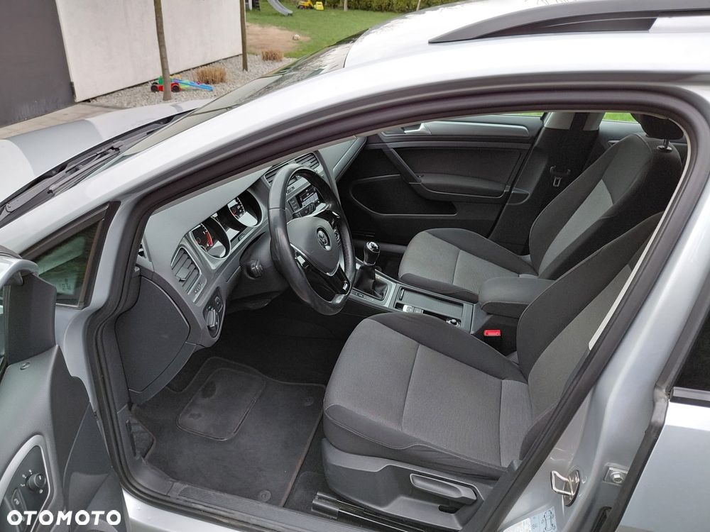 Volkswagen Golf 1.6 TDI BlueMot Comfortline - 11