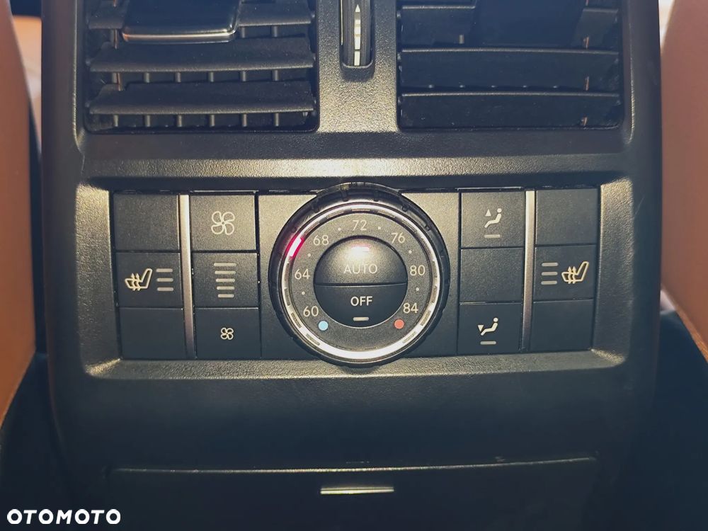 Mercedes-Benz GLS - 27
