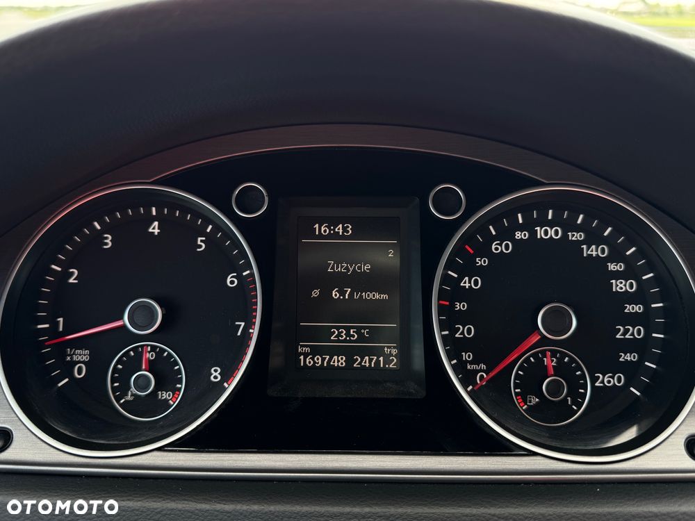 Volkswagen Passat 1.4 TSI BlueMotion Technology Exclusive - 39