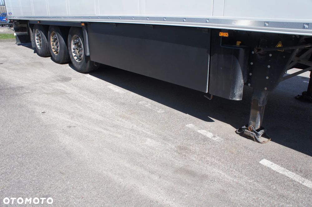 Schmitz SCB S3B - 11