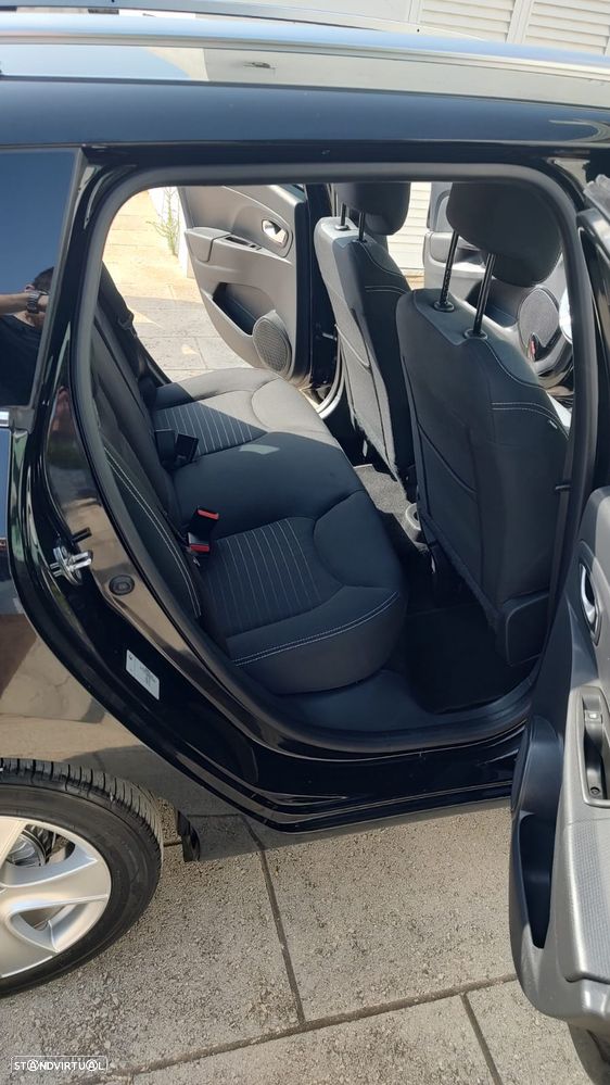 Renault Clio Sport Tourer dCi 90 Dynamique - 6