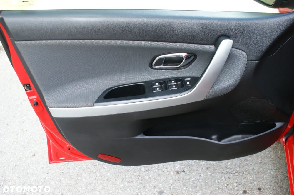 Kia Ceed - 12