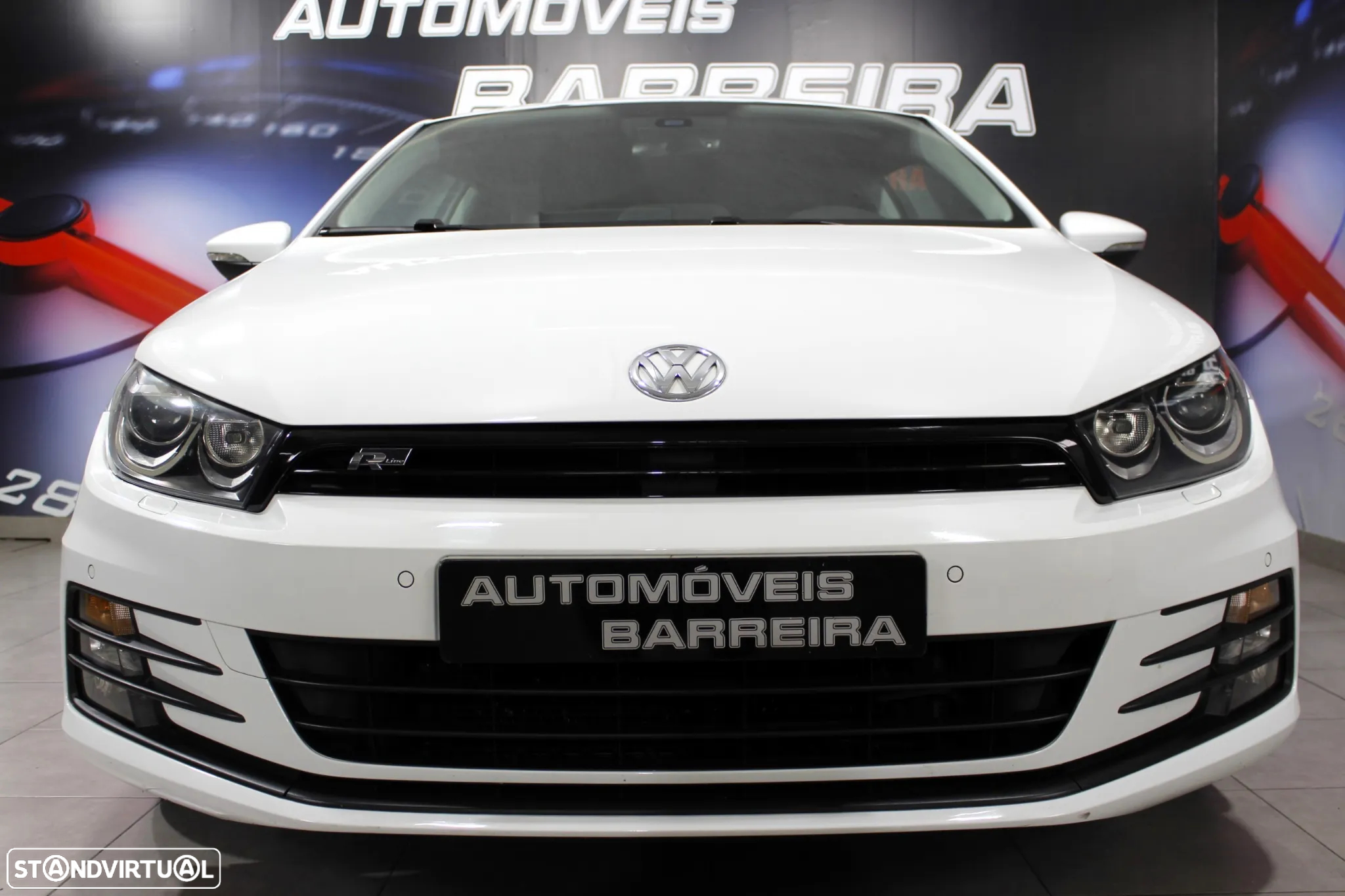 VW Scirocco 2.0 TDI Sport DSG - 23