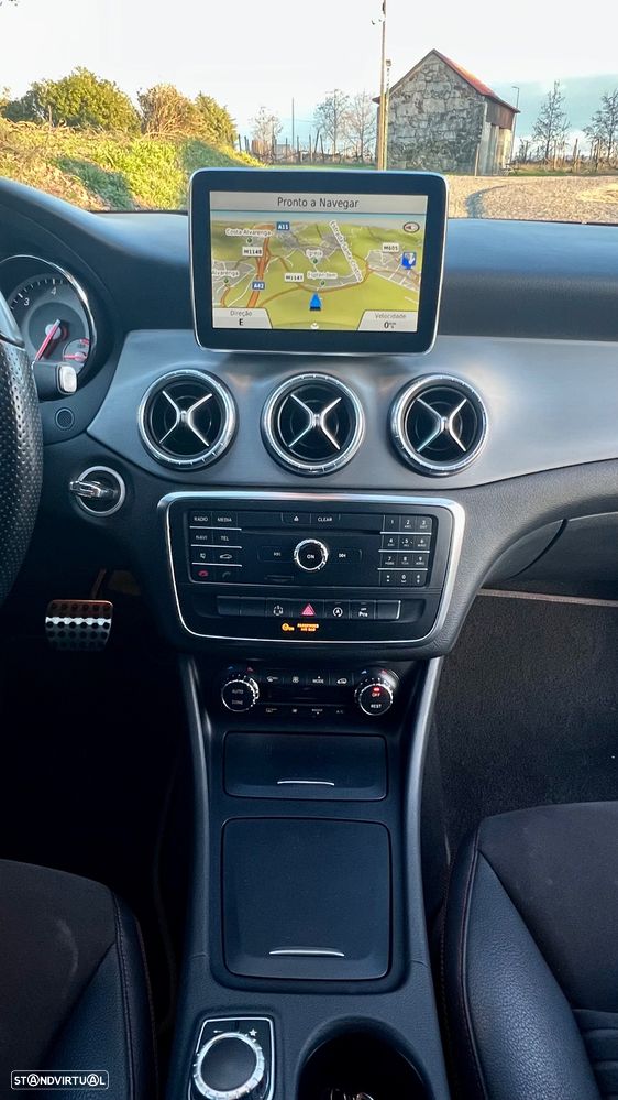 Mercedes-Benz CLA 220 Shooting Brake (CDI) d 7G-DCT AMG Line - 23