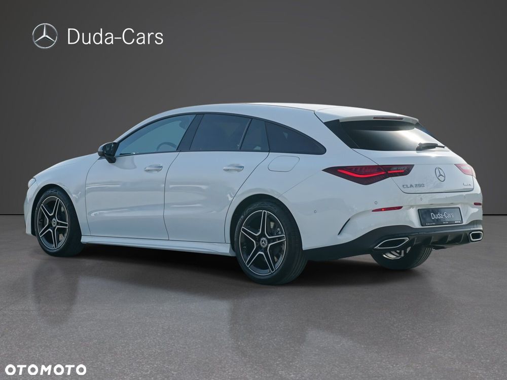 Mercedes-Benz CLA 250 4-Matic AMG Line 7G-DCT - 3