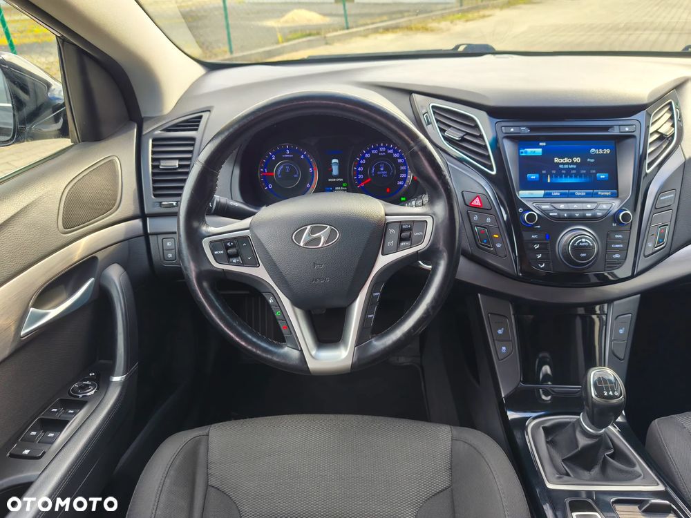 Hyundai i40 1.7 CRDi Comfort + - 33