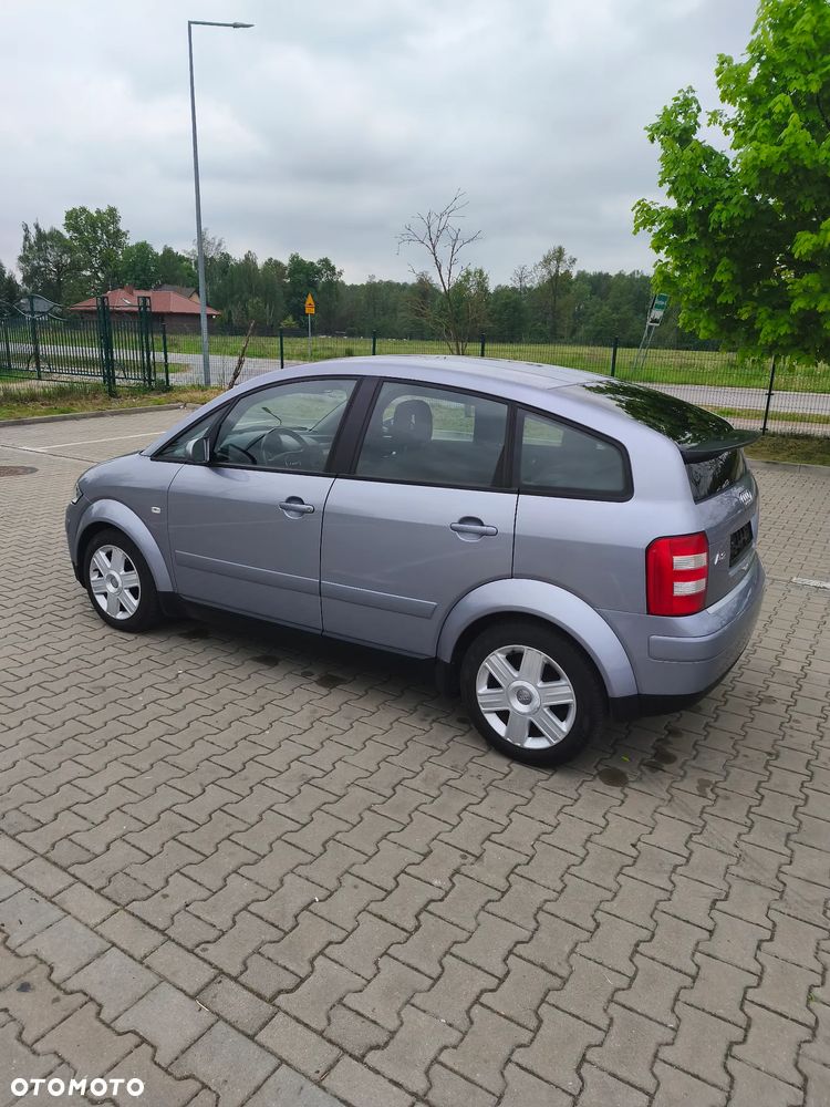 Audi A2 1.4 - 8