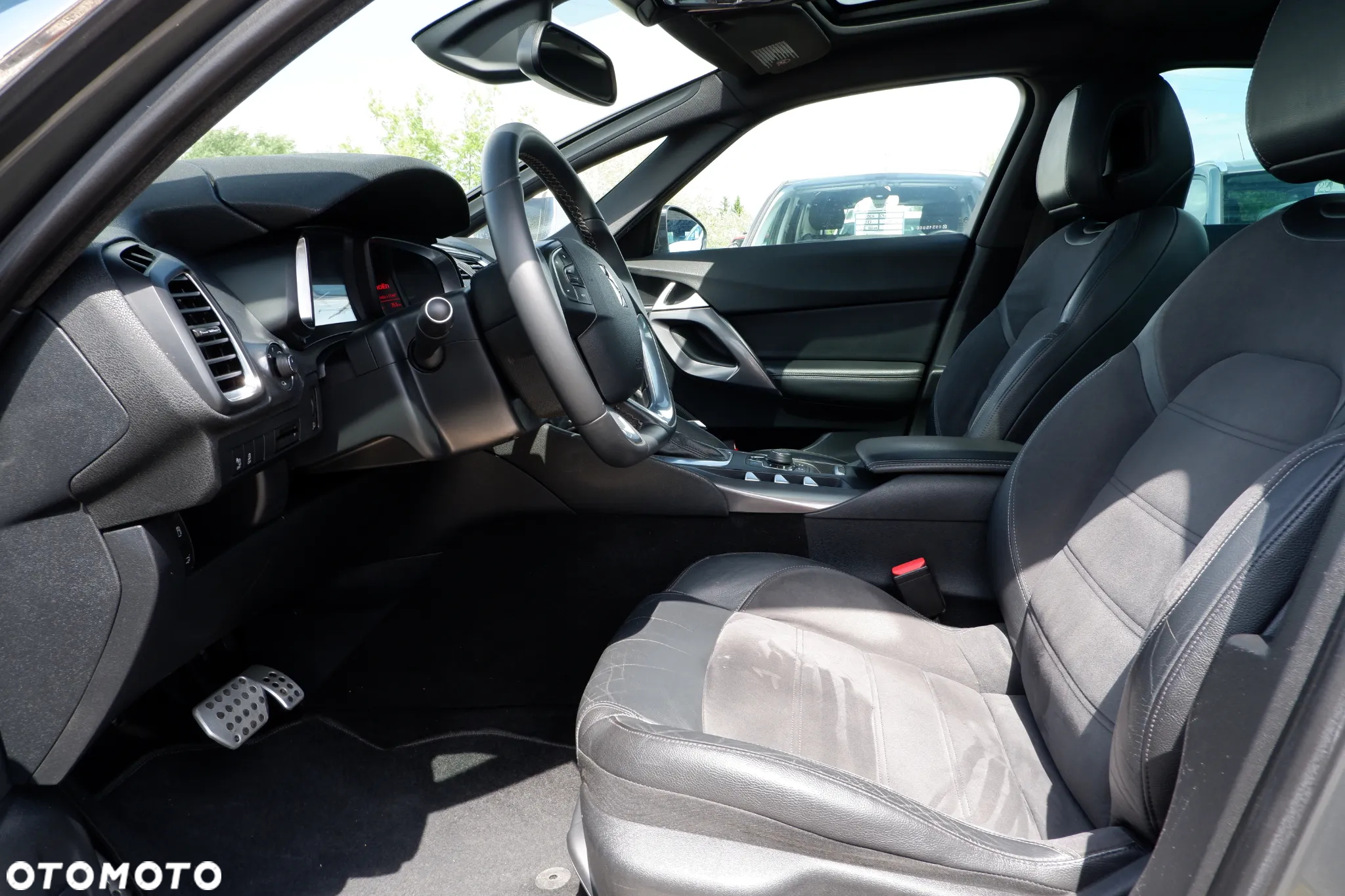 Citroën DS5 2.0 HDi SoChic - 26