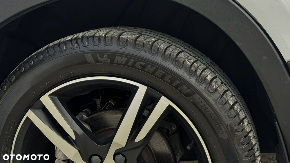 Volvo XC 40 T5 AWD Geartronic R-Design - 23