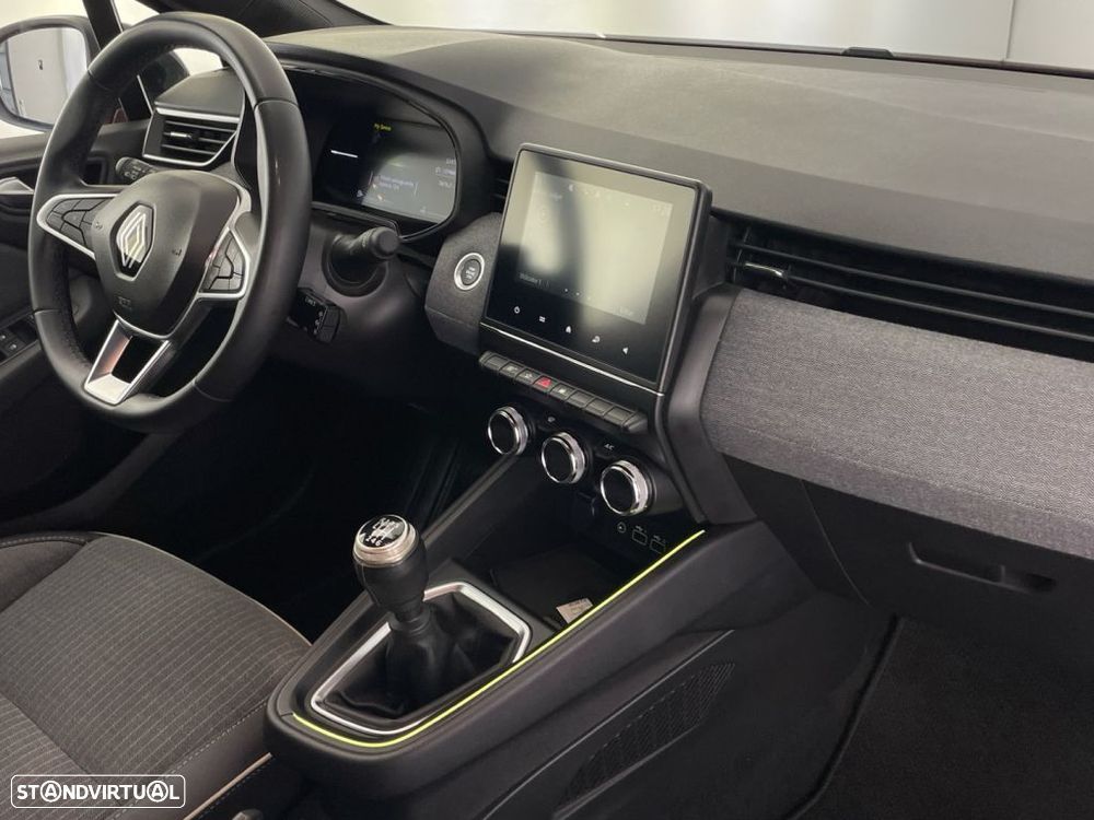 Renault Clio 1.0 TCe Techno — fotografia 22