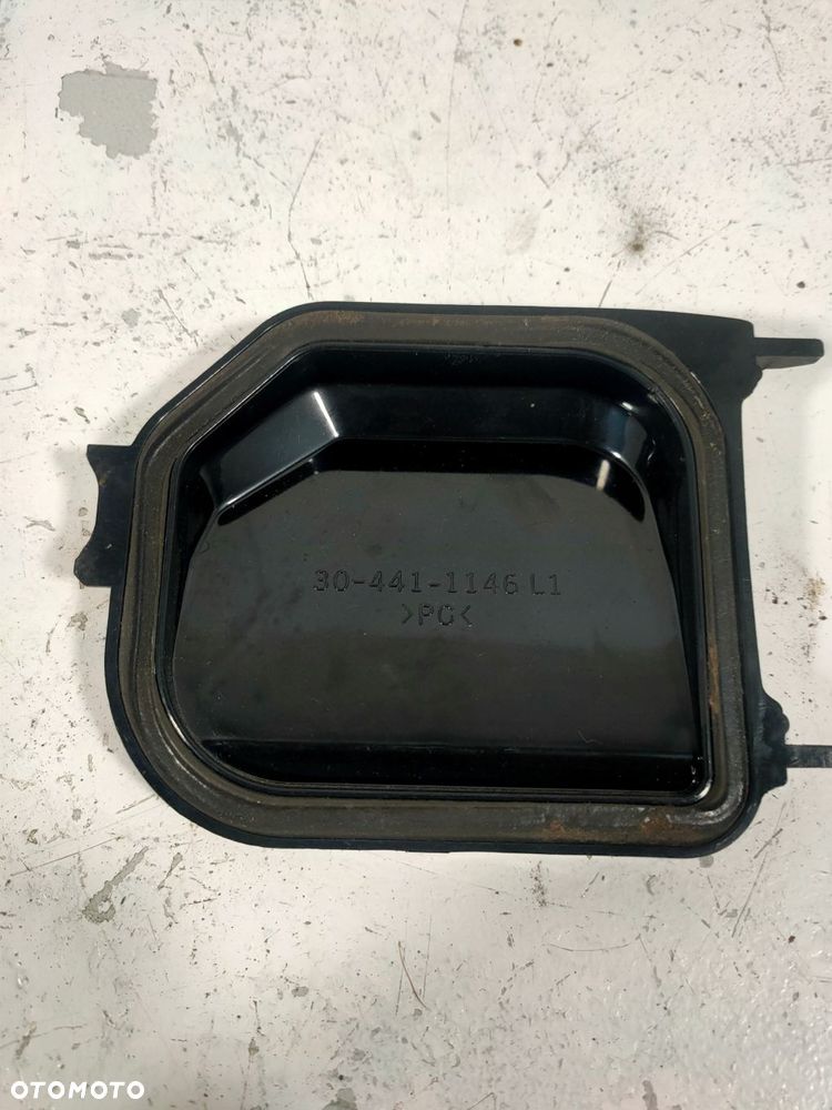 dekiel lampy lewy audi a4 b6 - 2